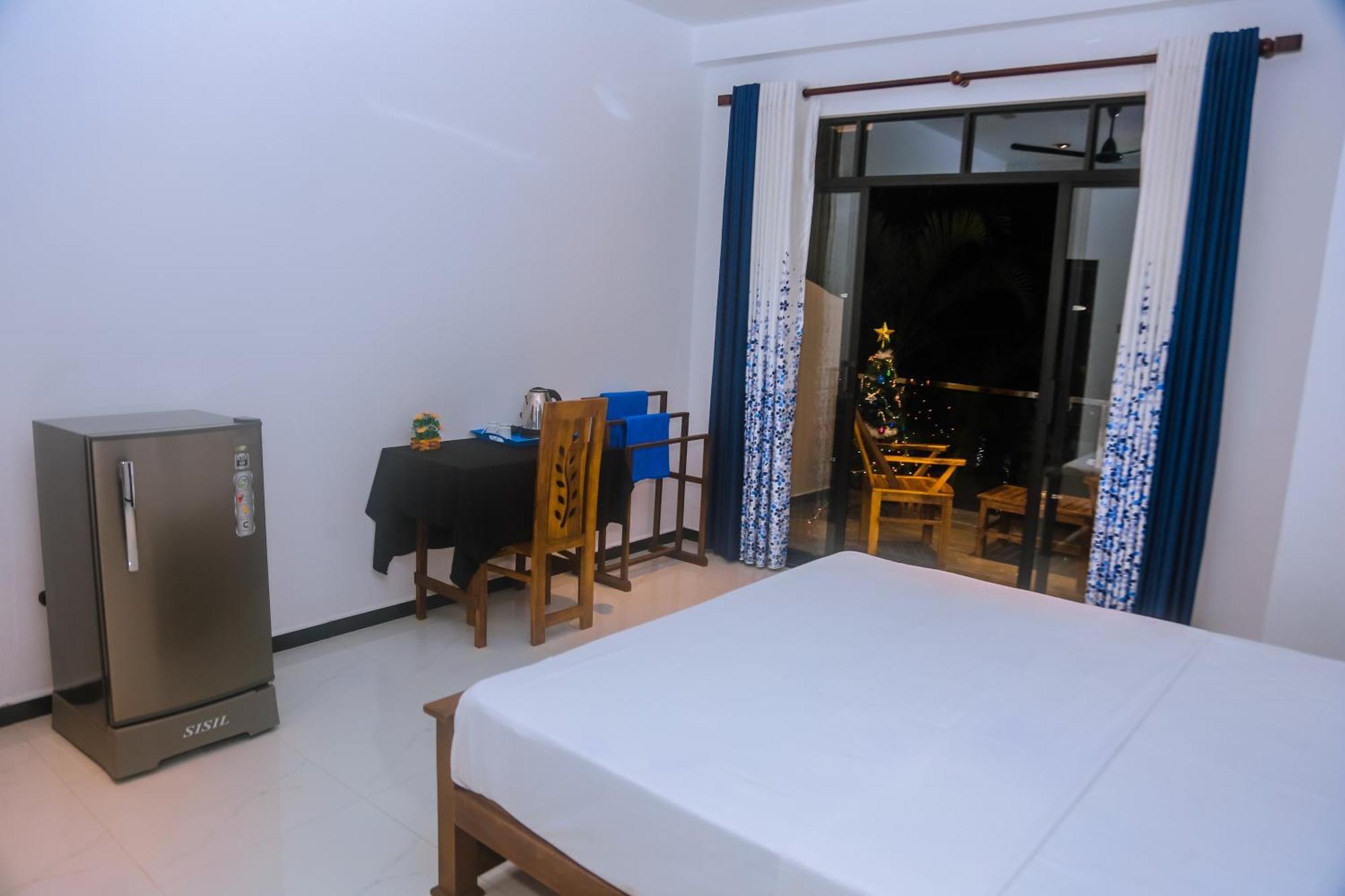 Mirissa Breeze Hotel Kültér fotó