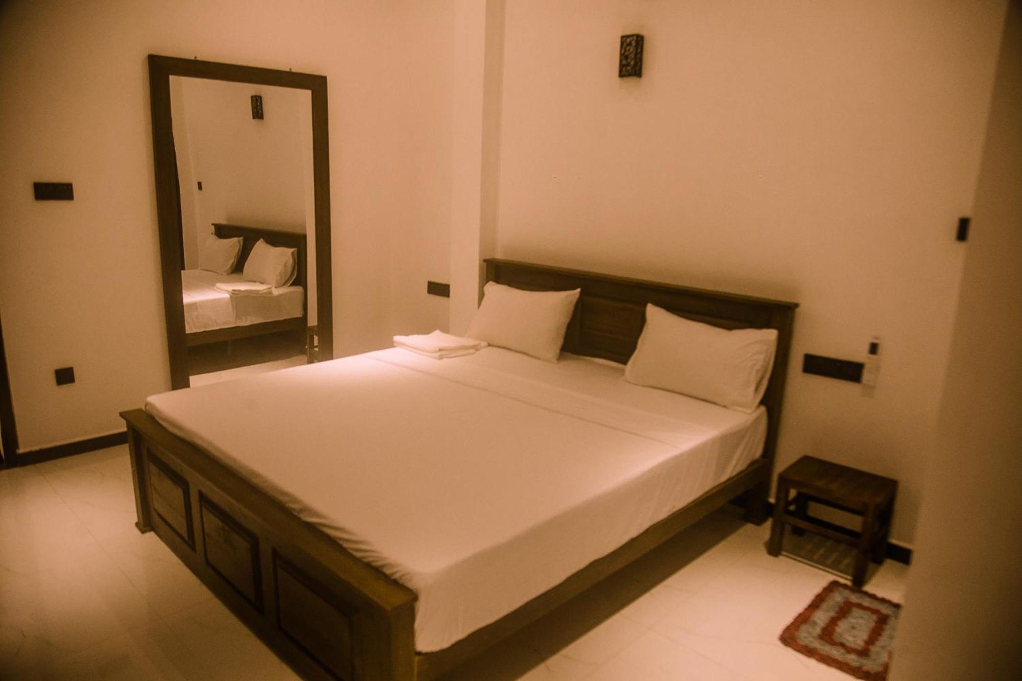 Mirissa Breeze Hotel Kültér fotó
