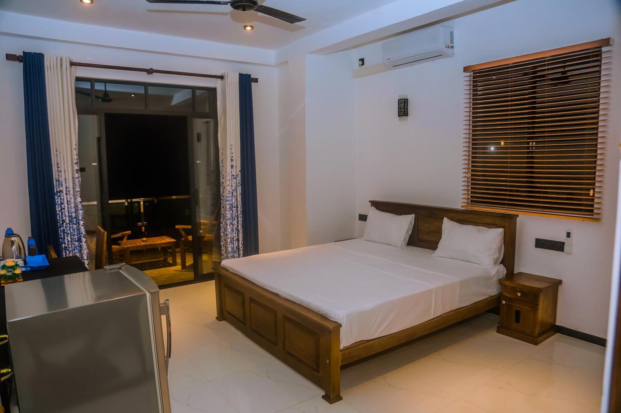 Mirissa Breeze Hotel Kültér fotó